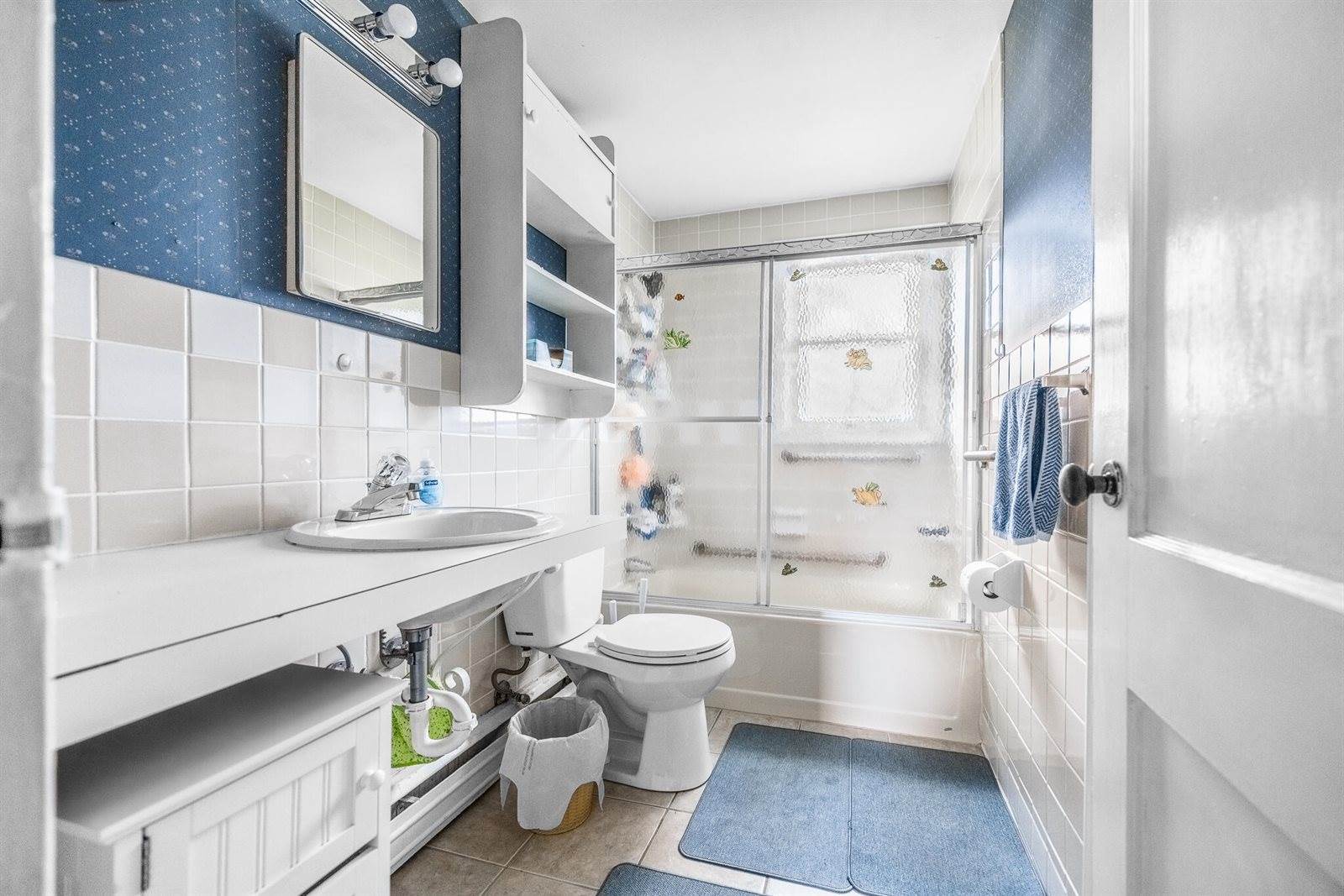 10 Nash Street, Bangor, ME 04401