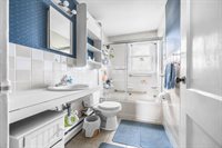 10 Nash Street, Bangor, ME 04401