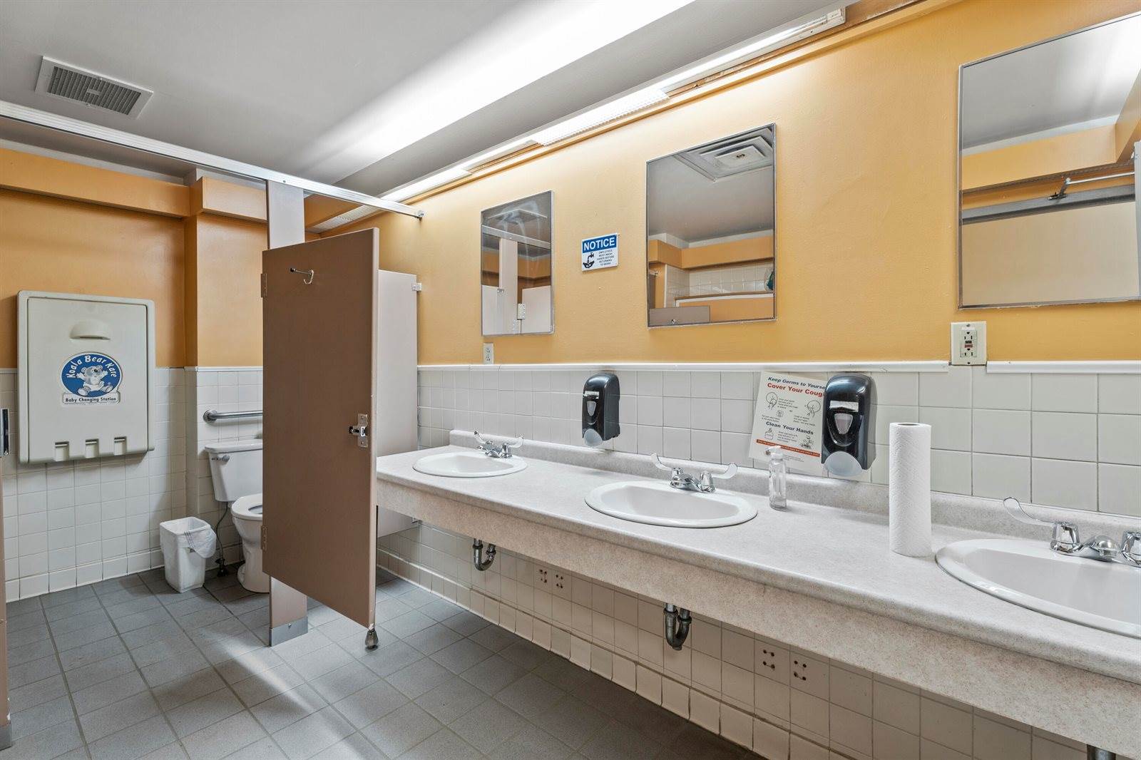 199 East Main Street, Searsport, ME 04974