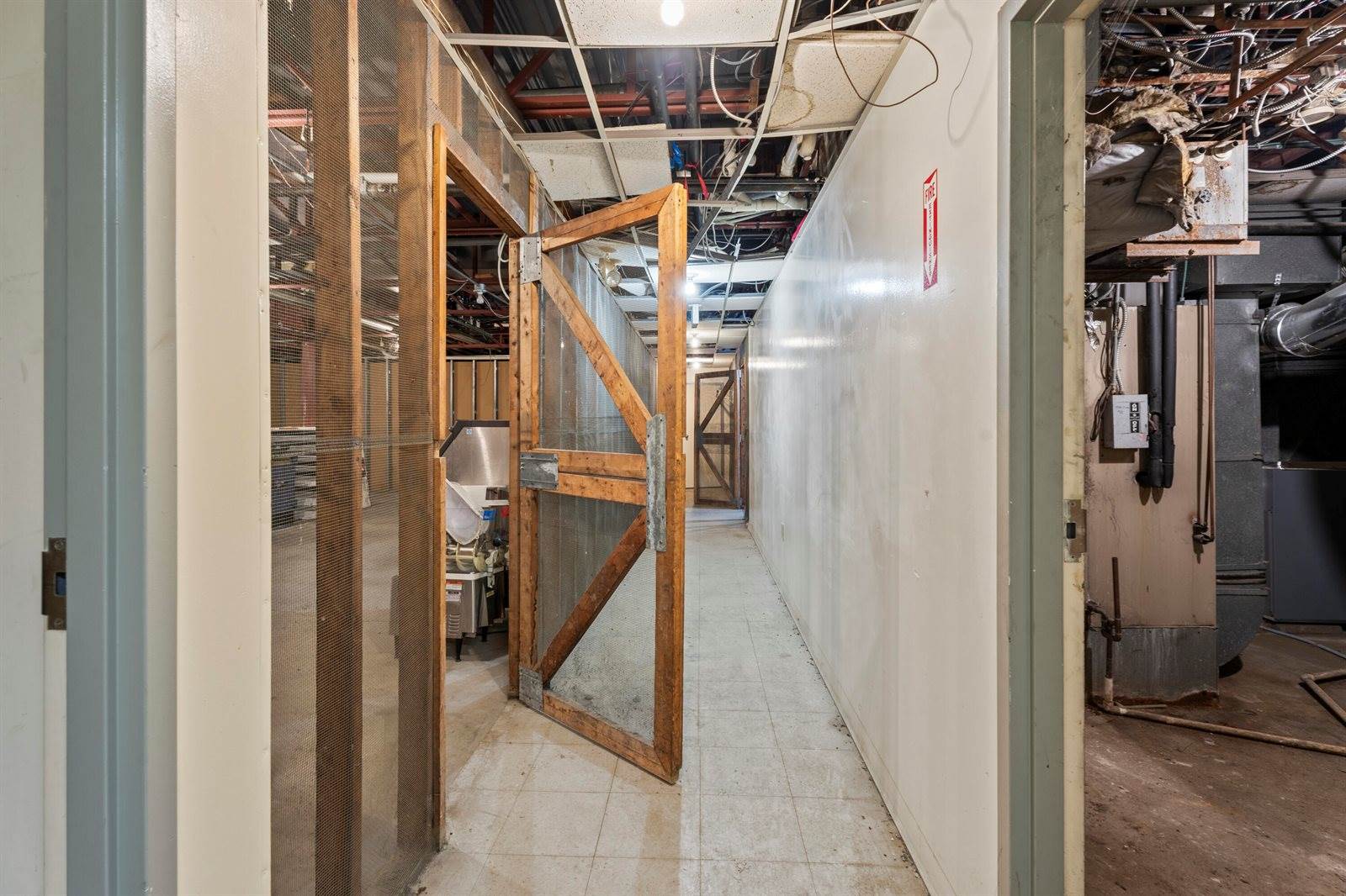 199 East Main Street, Searsport, ME 04974