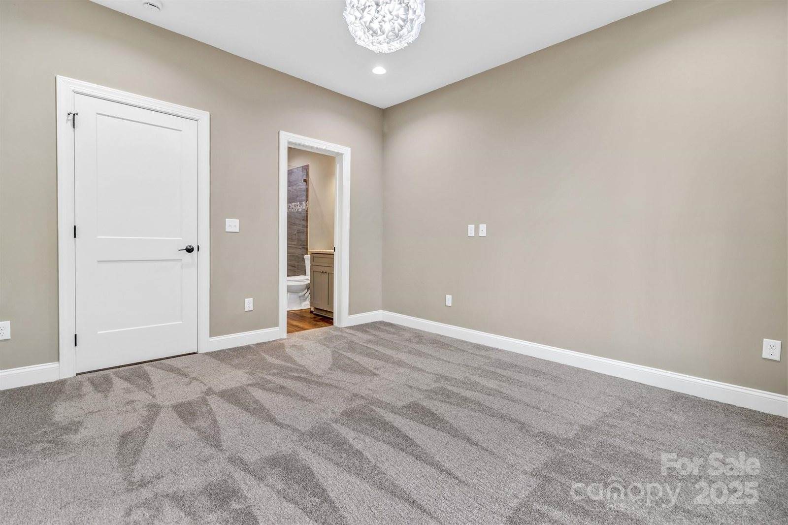 844 Settlers Trail, Mars Hill, NC 28754