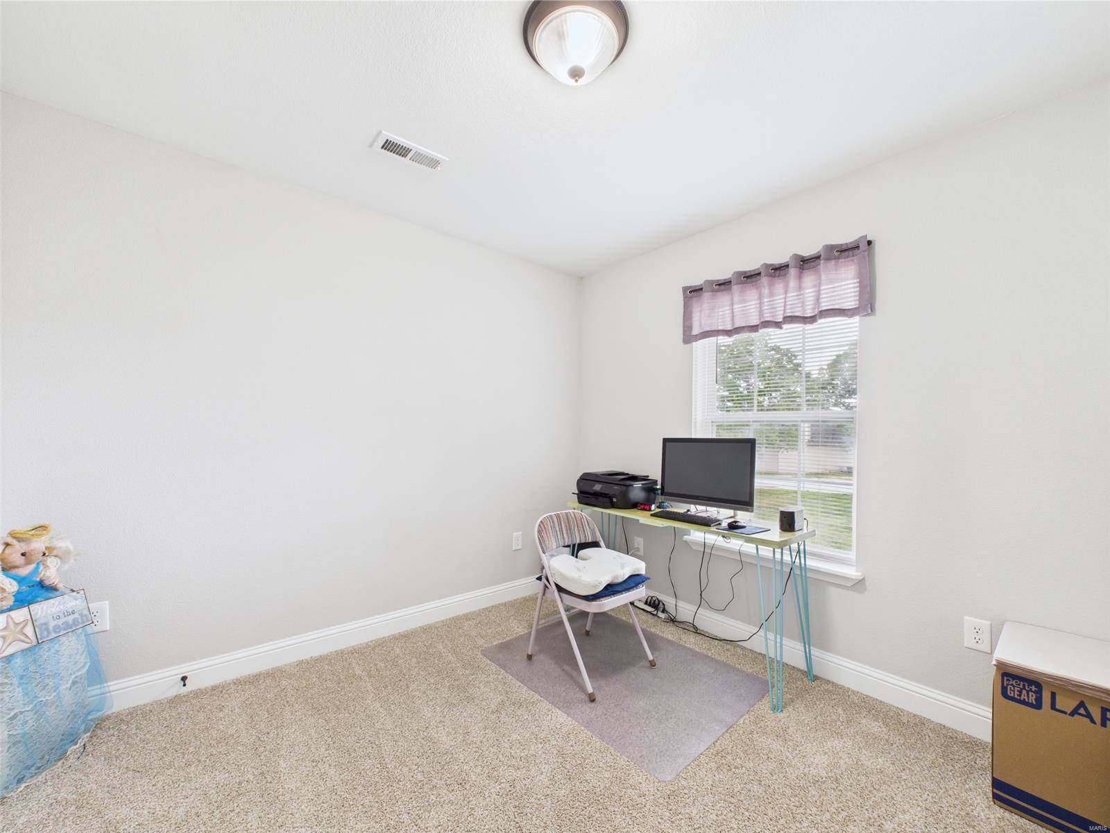 142 Ridgeview Drive, Saint Robert, MO 65584