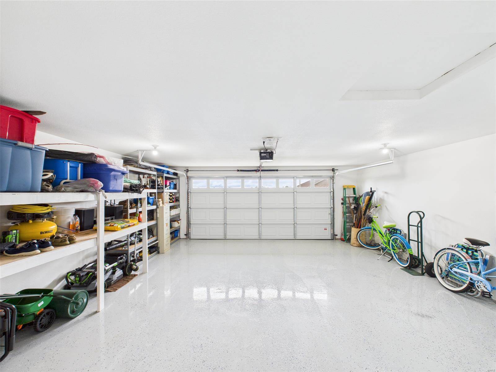 142 Ridgeview Drive, Saint Robert, MO 65584