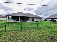 142 Ridgeview Drive, Saint Robert, MO 65584