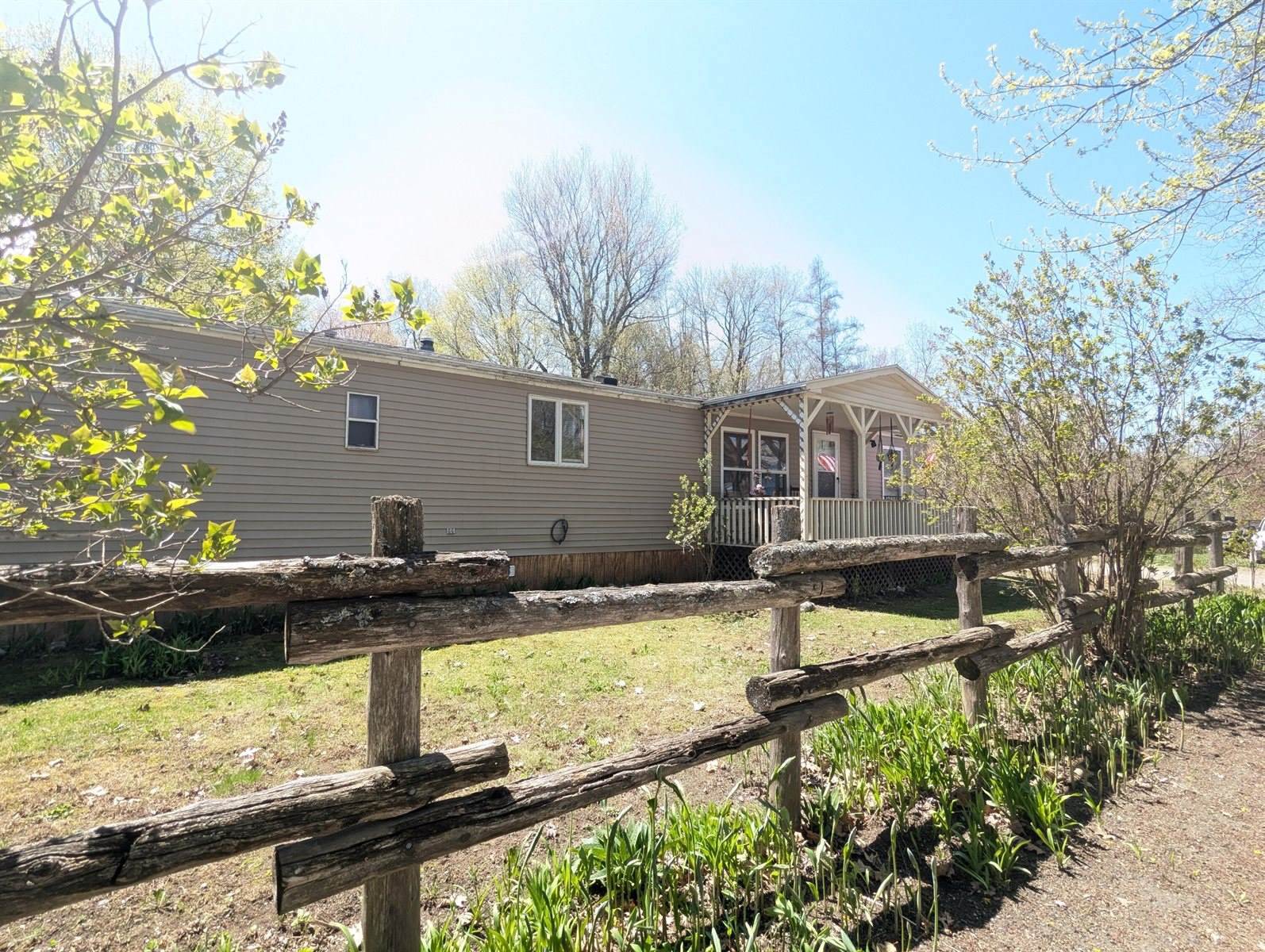 19 Prospect Street, Guilford, ME 04443