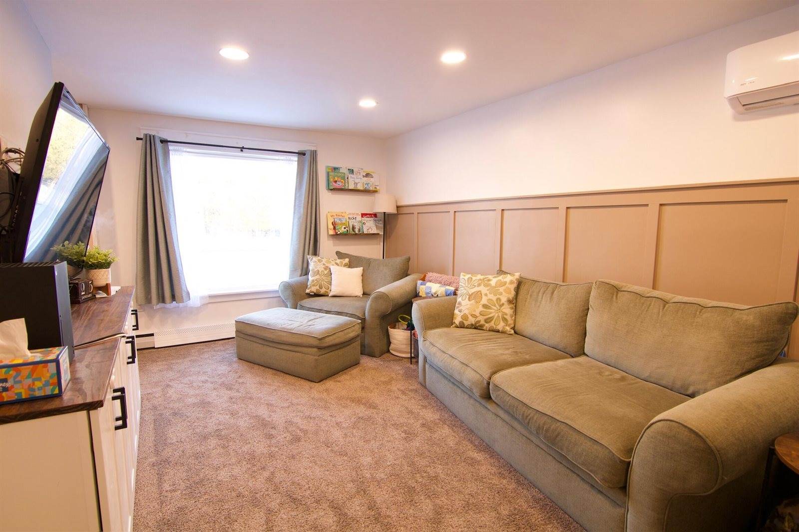 14 Fields Pond Road, Holden, ME 04429