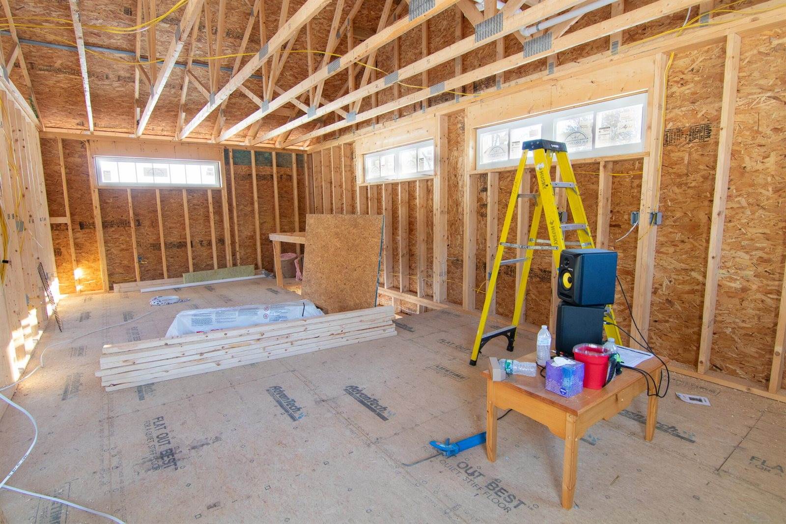 14 Fields Pond Road, Holden, ME 04429