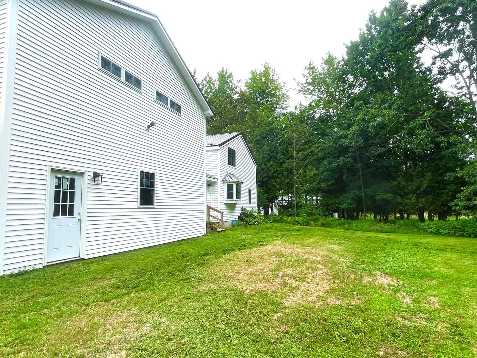 14 Fields Pond Road, Holden, ME 04429