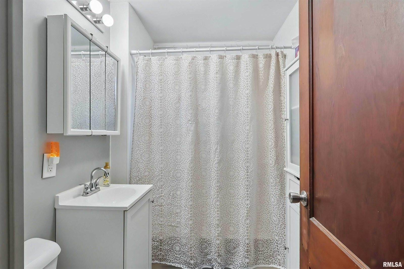 1518 32ND Street, Rock Island, IL 61201