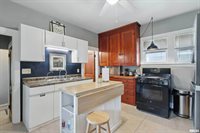 1518 32ND Street, Rock Island, IL 61201