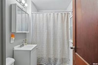 1518 32ND Street, Rock Island, IL 61201