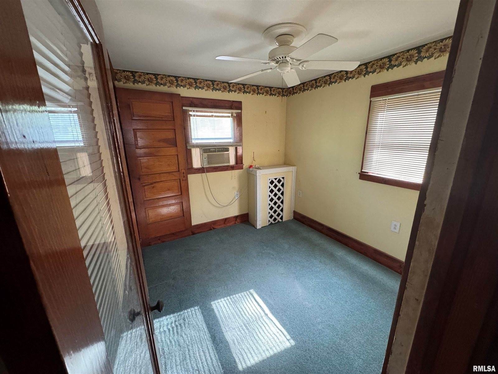 1403 45TH Avenue, Rock Island, IL 61201