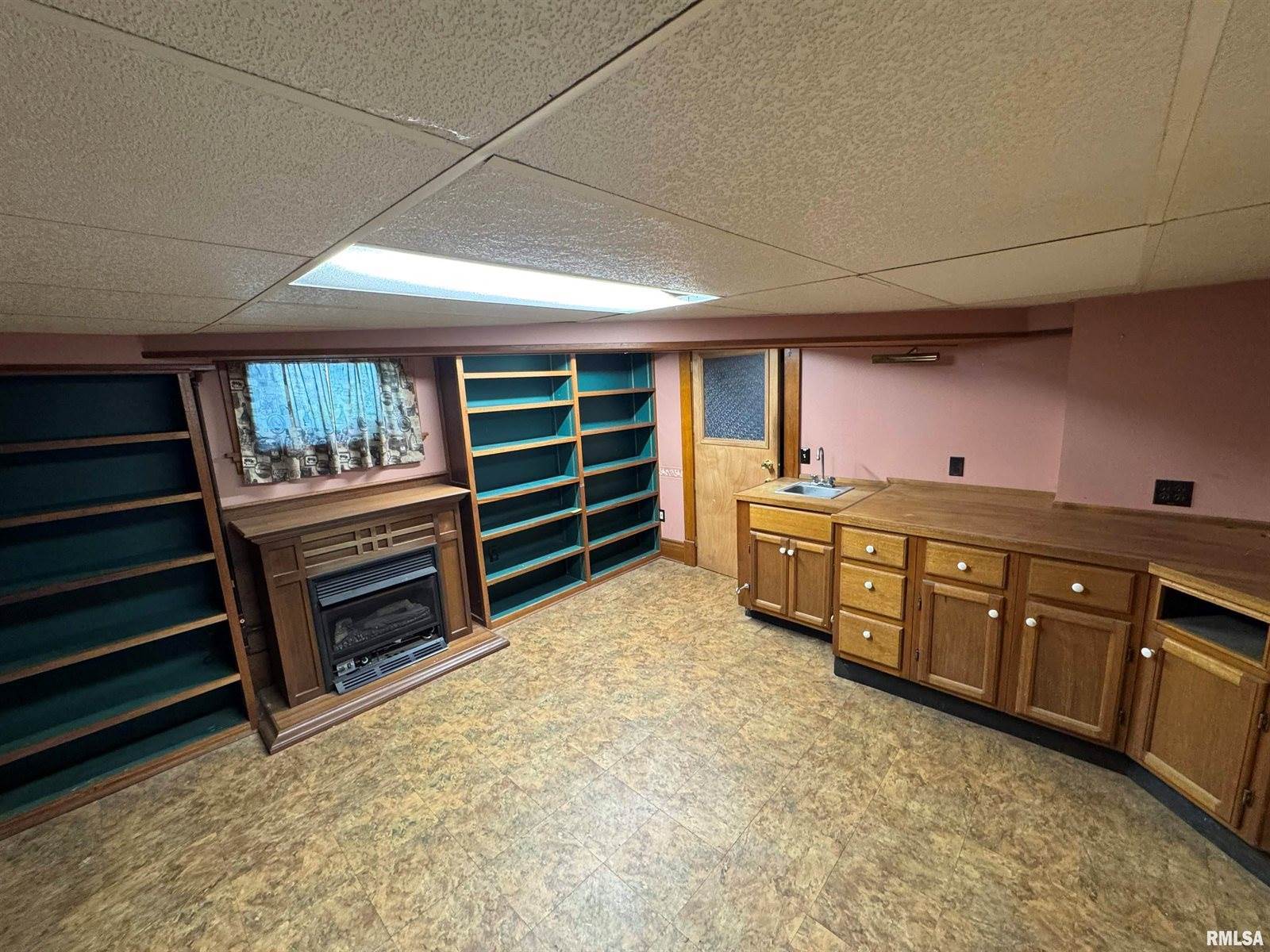 1403 45TH Avenue, Rock Island, IL 61201