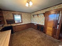 1403 45TH Avenue, Rock Island, IL 61201