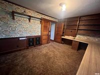 1403 45TH Avenue, Rock Island, IL 61201