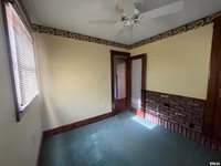 1403 45TH Avenue, Rock Island, IL 61201