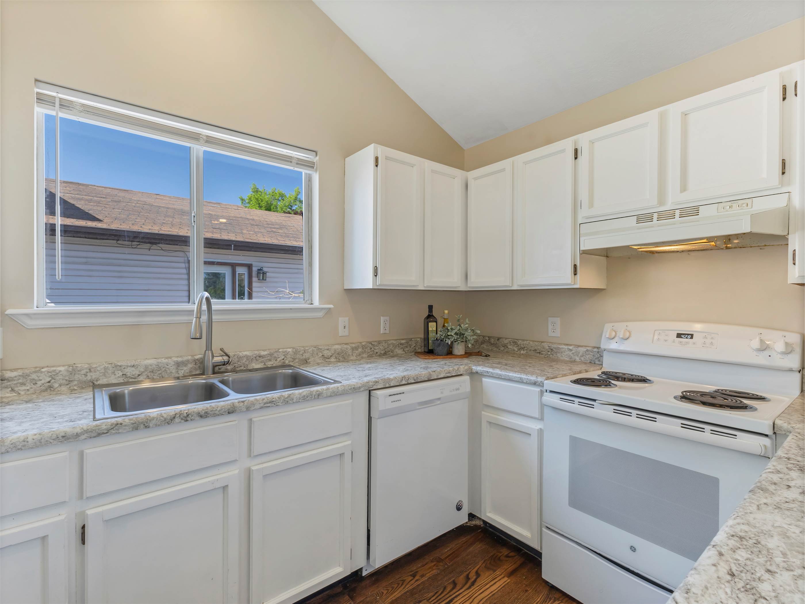 8421 South 150 East, Sandy, UT 84070