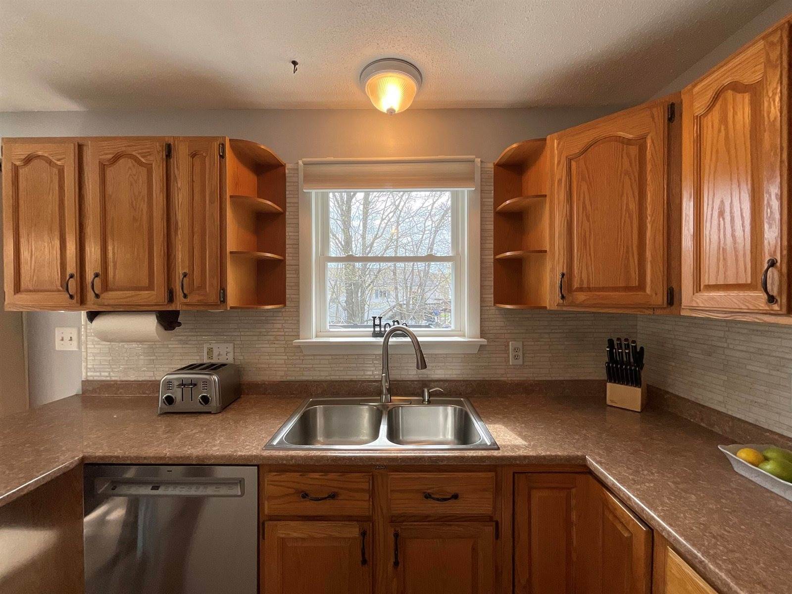 37 Jennifer Lane, Bangor, ME 04401