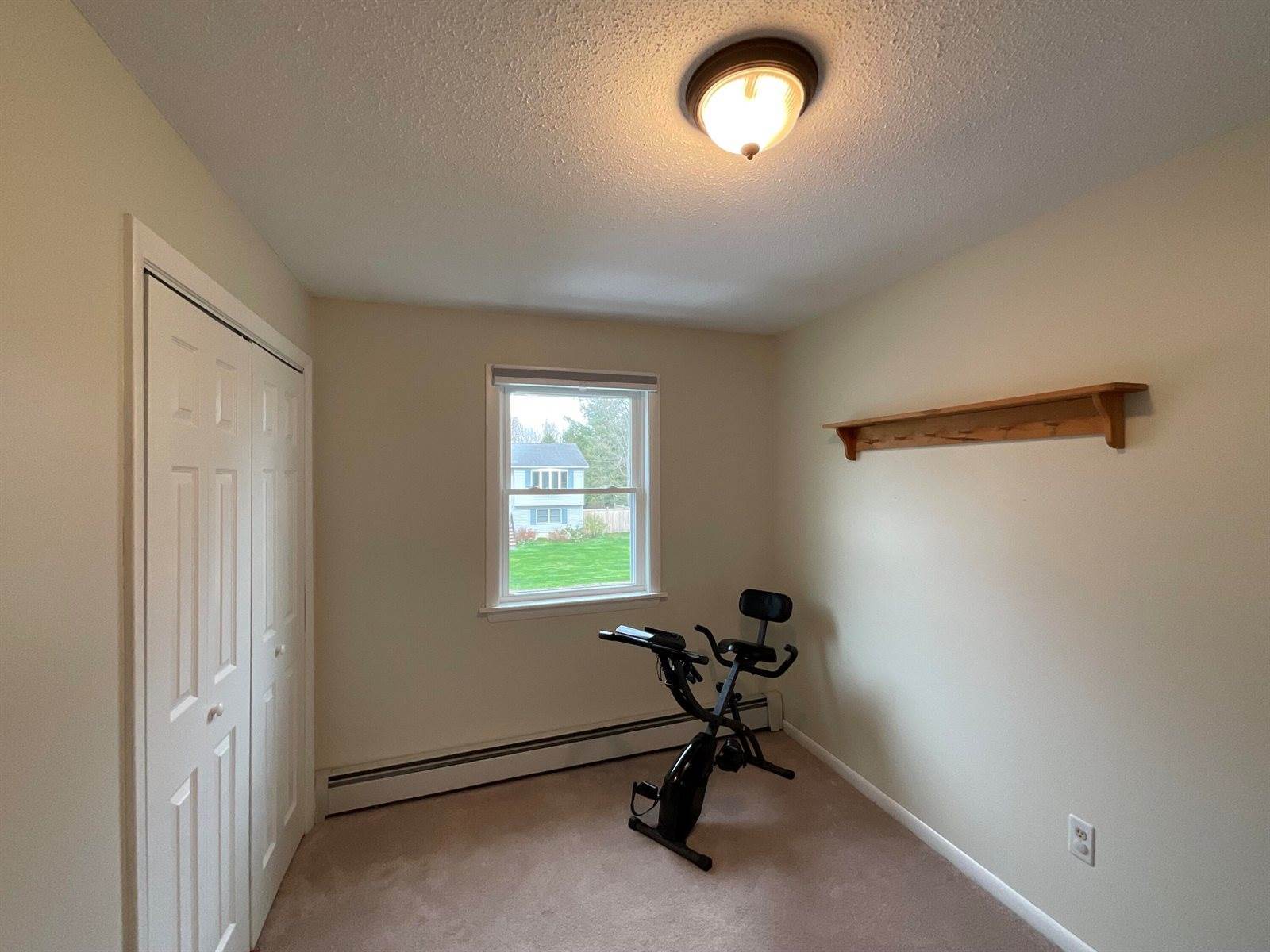 37 Jennifer Lane, Bangor, ME 04401