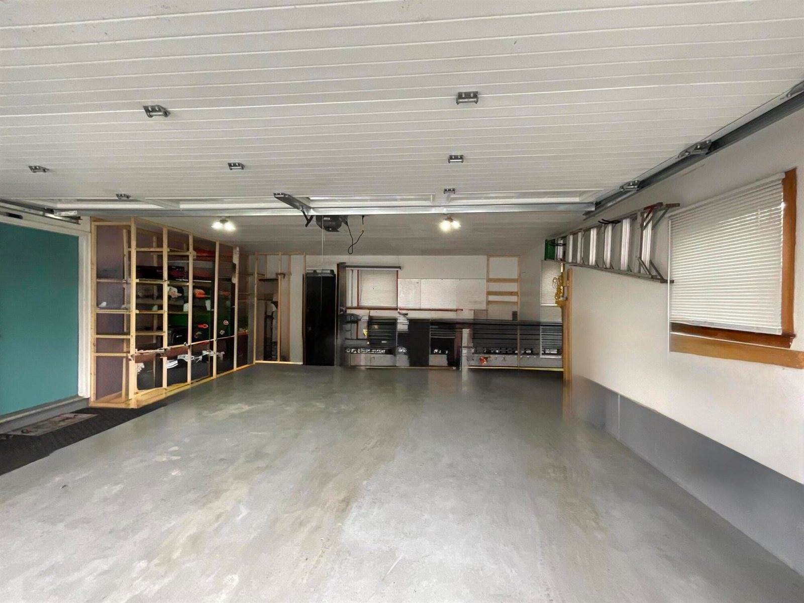 37 Jennifer Lane, Bangor, ME 04401