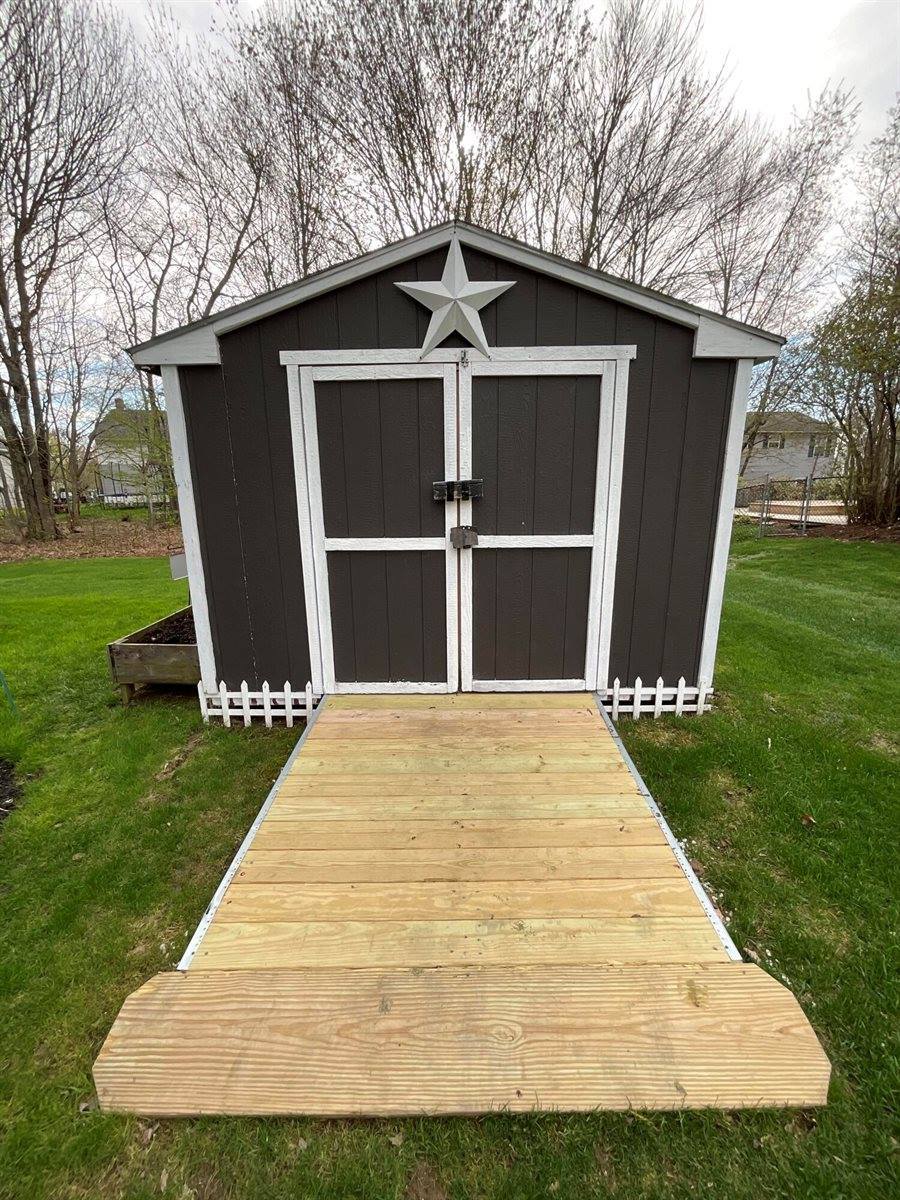 37 Jennifer Lane, Bangor, ME 04401