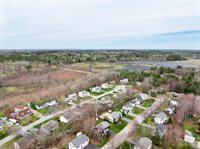 37 Jennifer Lane, Bangor, ME 04401