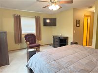 729 S 16th Street, Bismarck, ND 58504