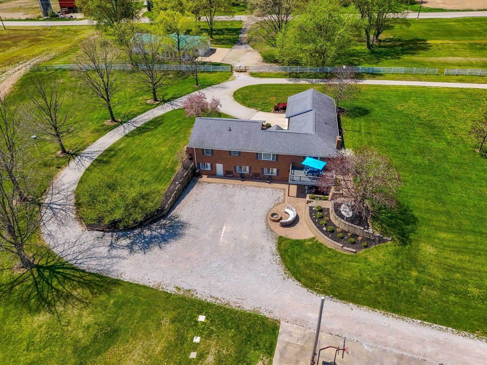 1012 Lake Fork Road, Utica, OH 43080