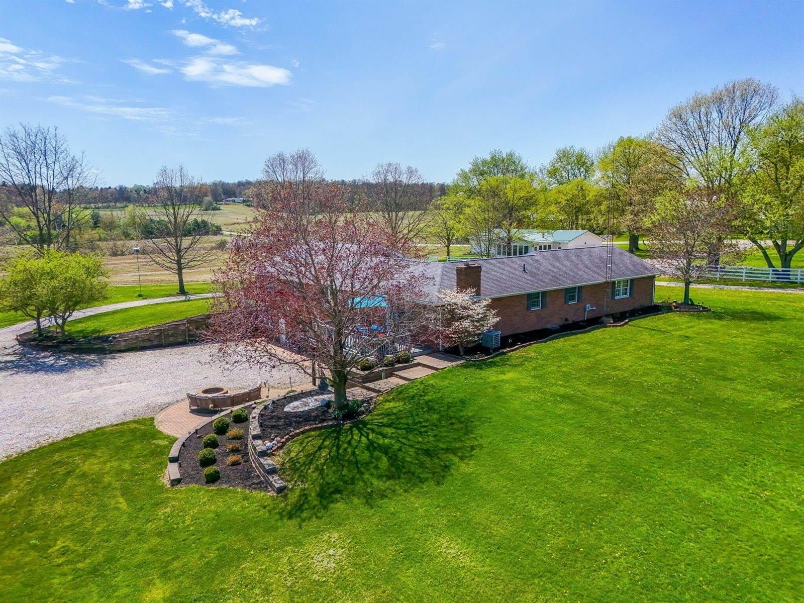 1012 Lake Fork Road, Utica, OH 43080