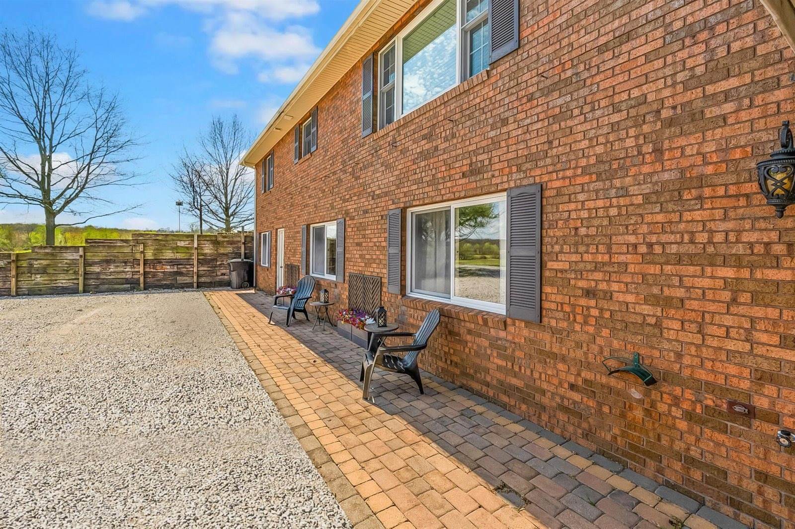 1012 Lake Fork Road, Utica, OH 43080