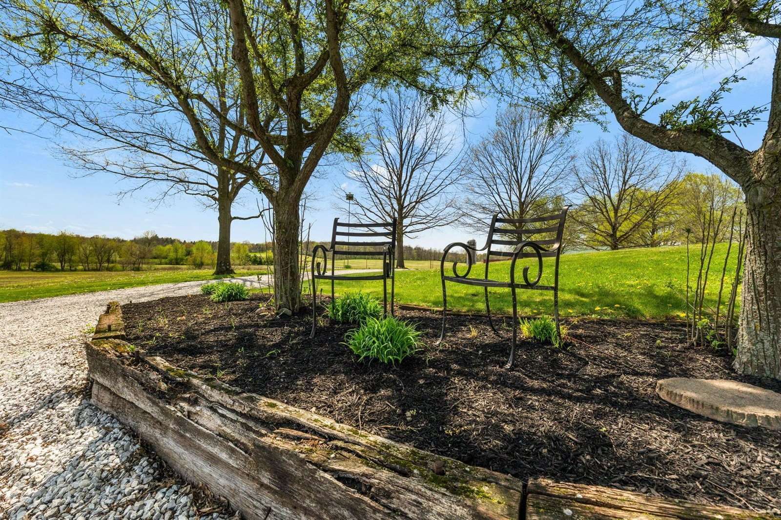 1012 Lake Fork Road, Utica, OH 43080