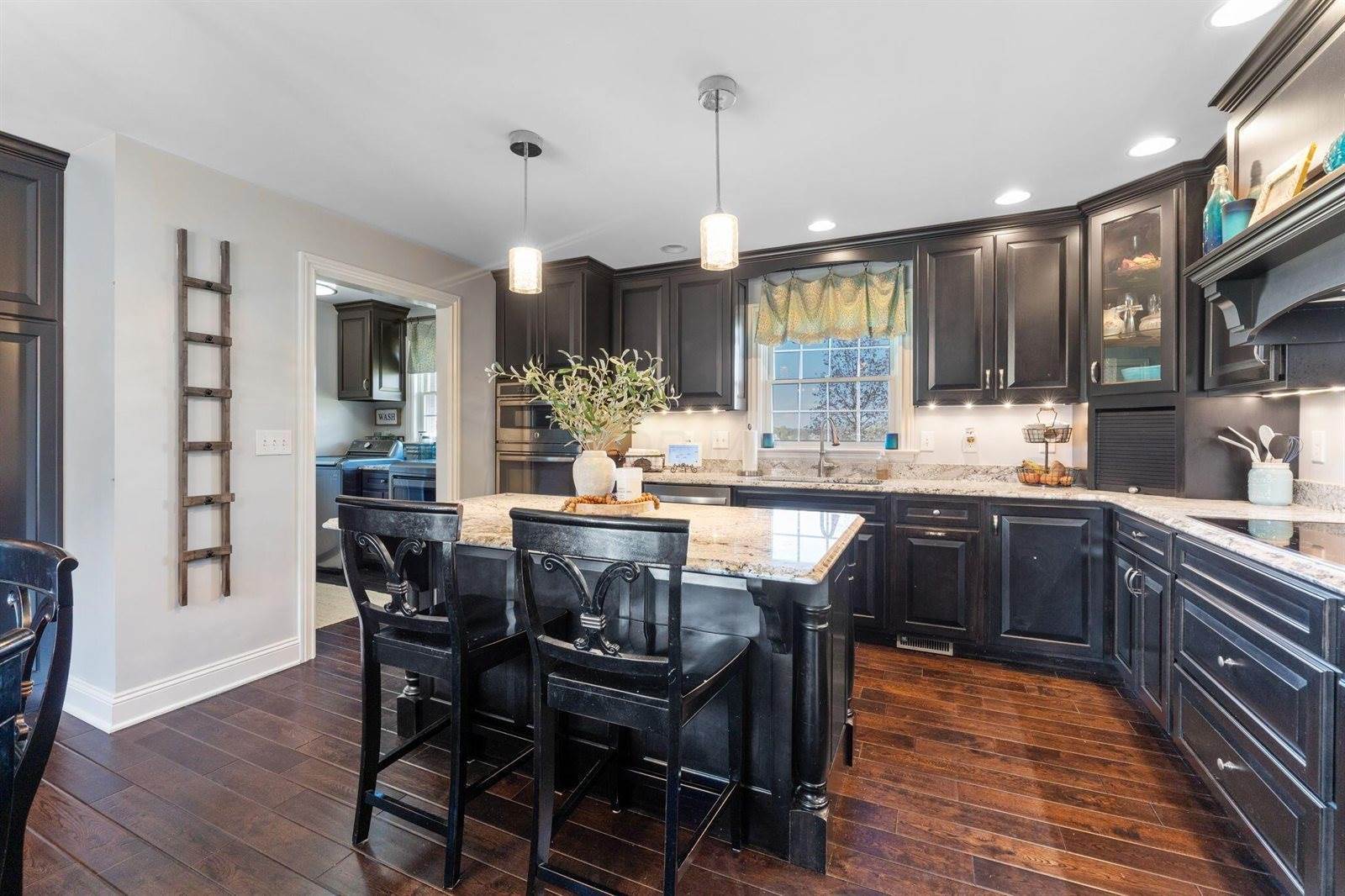 1012 Lake Fork Road, Utica, OH 43080