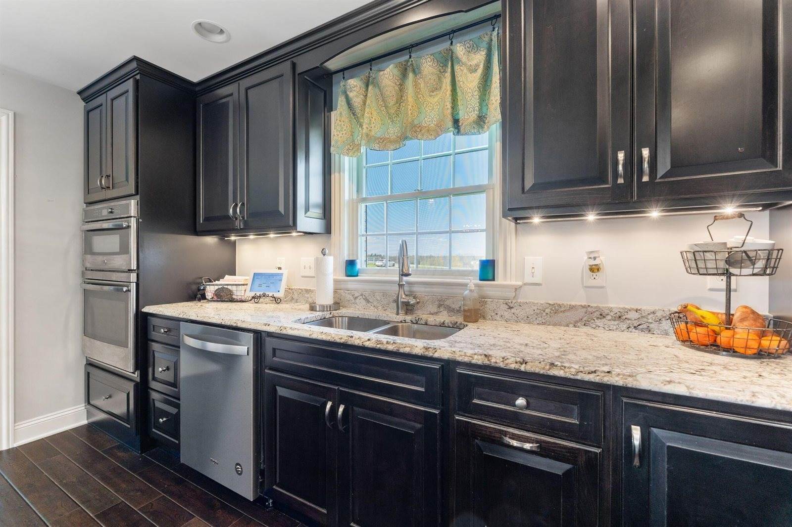 1012 Lake Fork Road, Utica, OH 43080