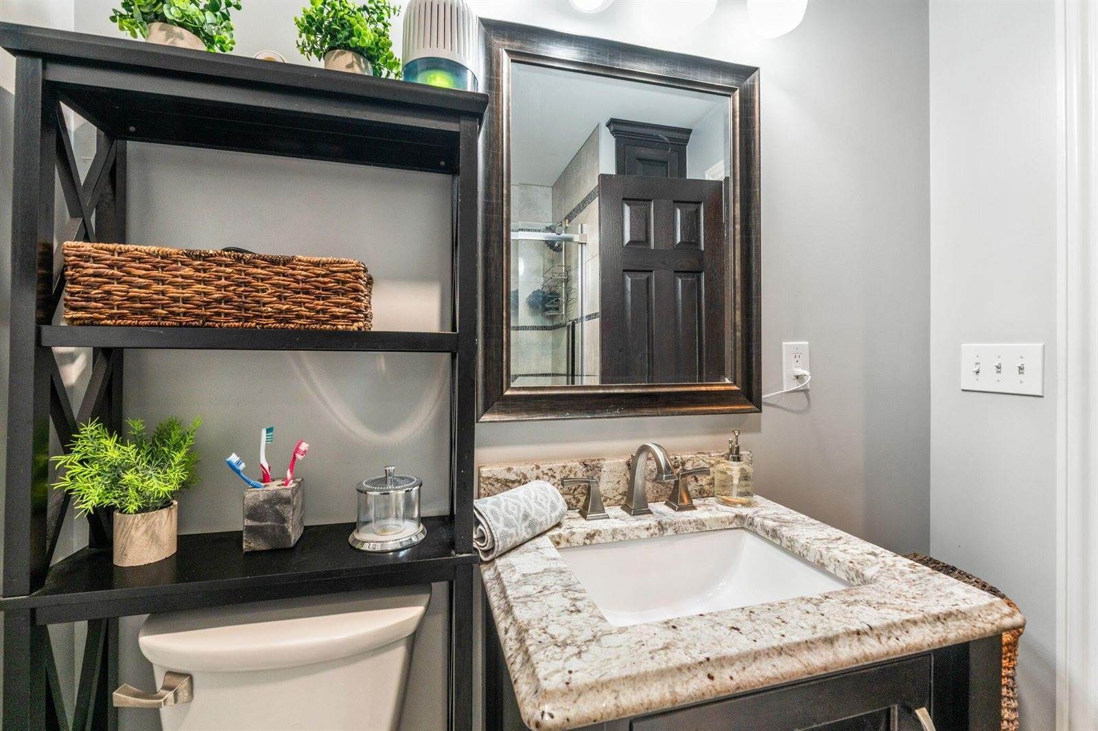 1012 Lake Fork Road, Utica, OH 43080