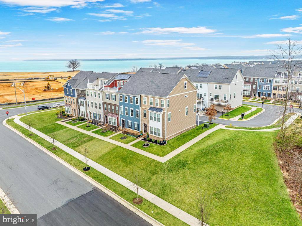 1579 Meadowlark Glen Road, Dumfries, VA 22026