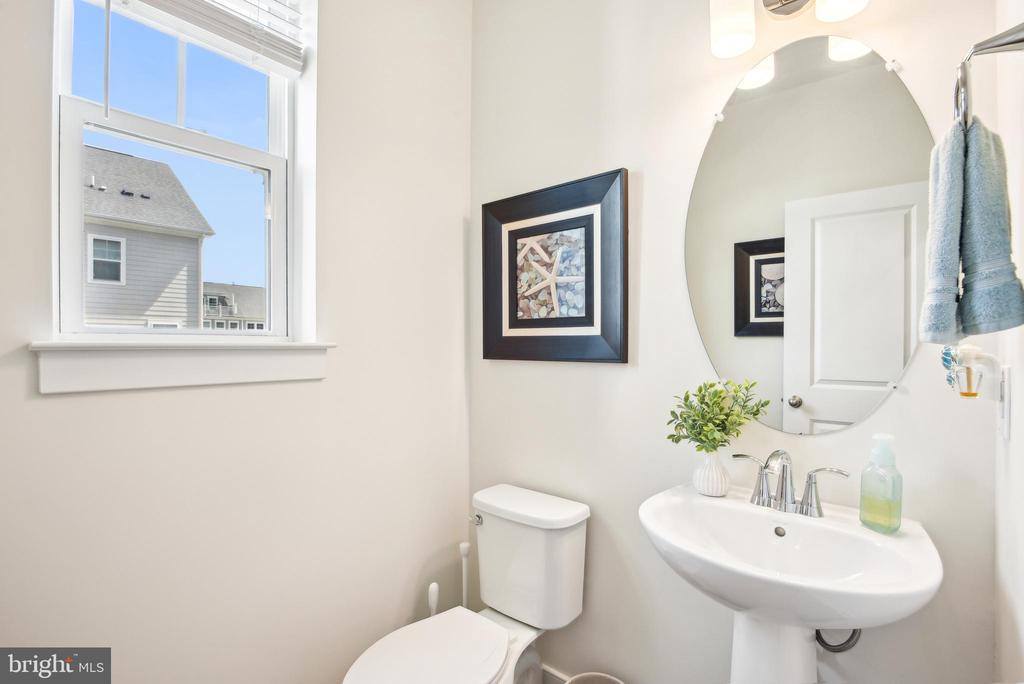 1579 Meadowlark Glen Road, Dumfries, VA 22026