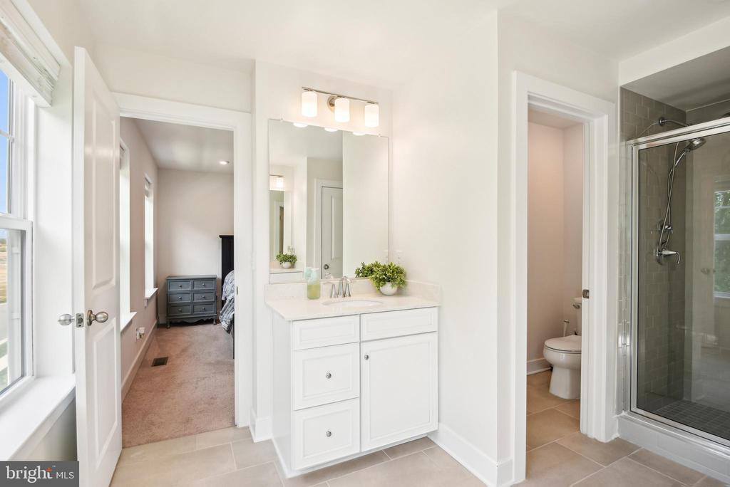 1579 Meadowlark Glen Road, Dumfries, VA 22026