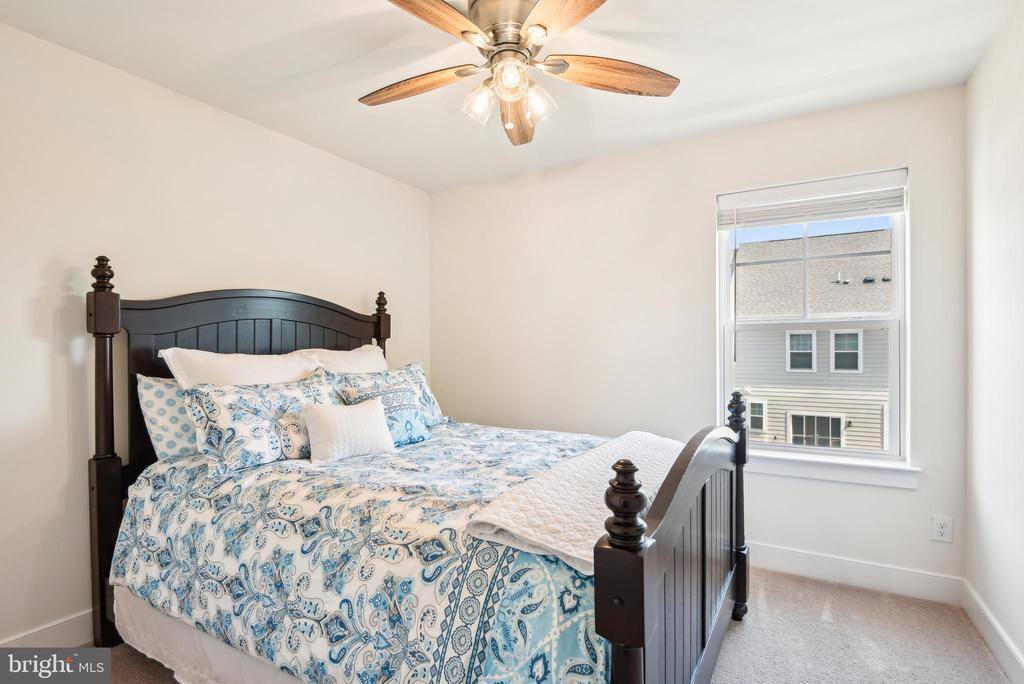 1579 Meadowlark Glen Road, Dumfries, VA 22026