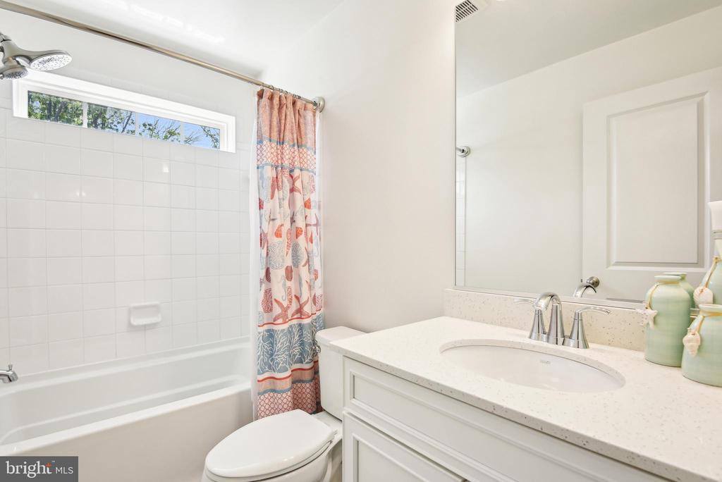 1579 Meadowlark Glen Road, Dumfries, VA 22026