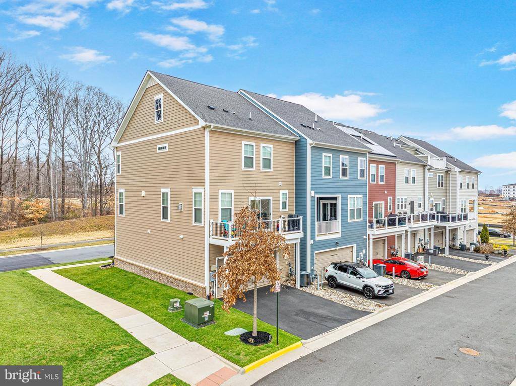 1579 Meadowlark Glen Road, Dumfries, VA 22026