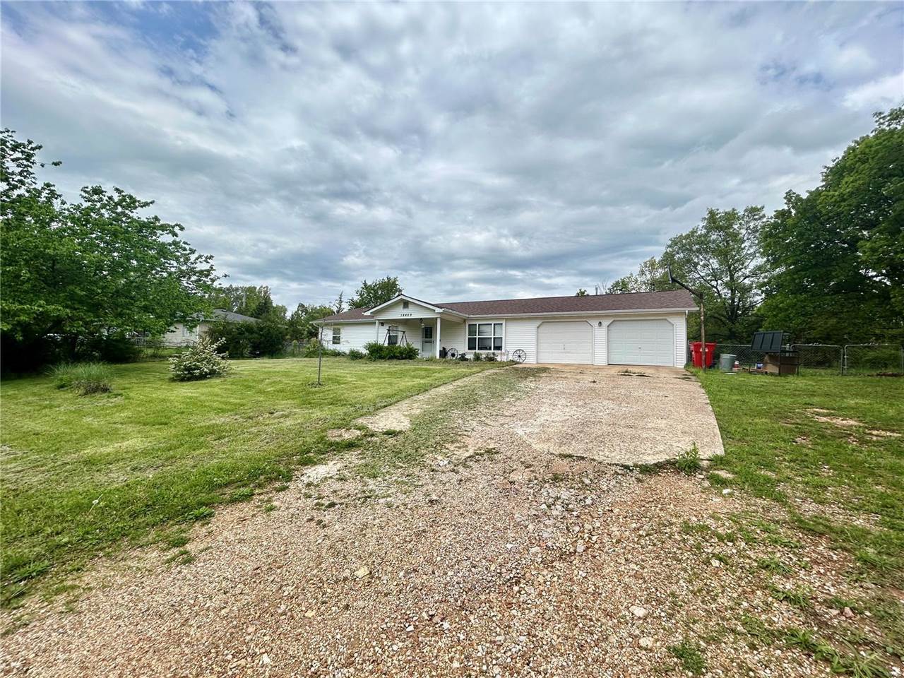 14469 Tailor Road, Saint Robert, MO 65584