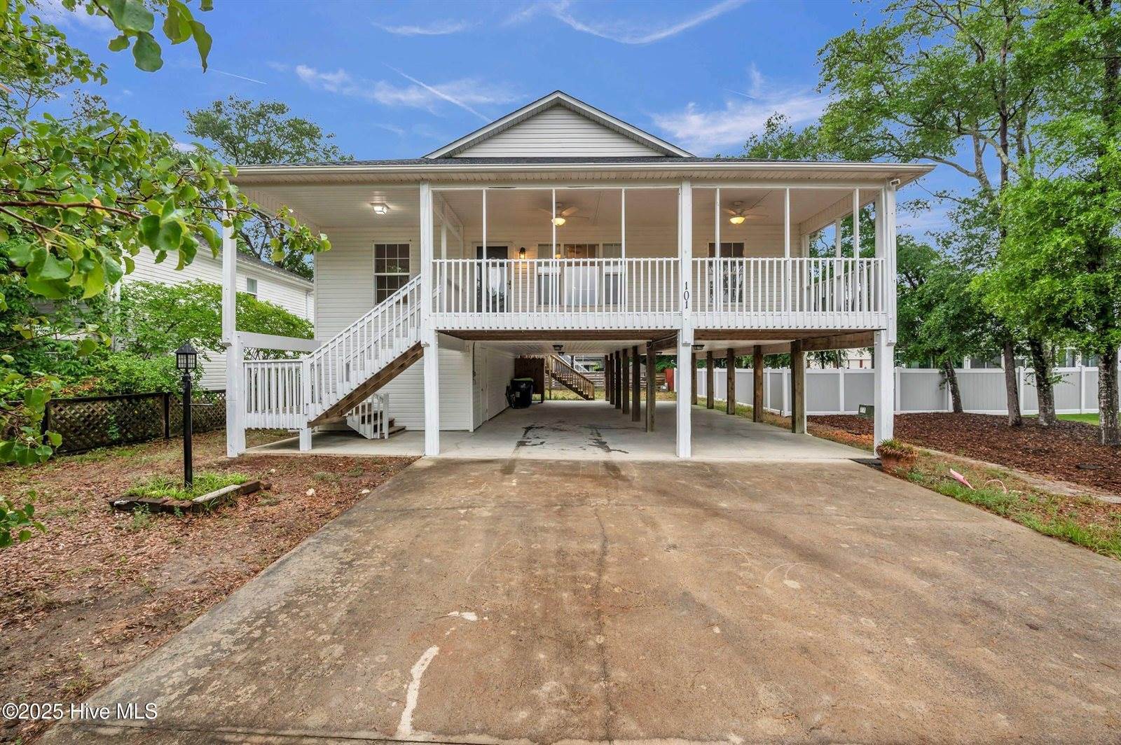 101 SW 18th Street, Oak Island, NC 28465