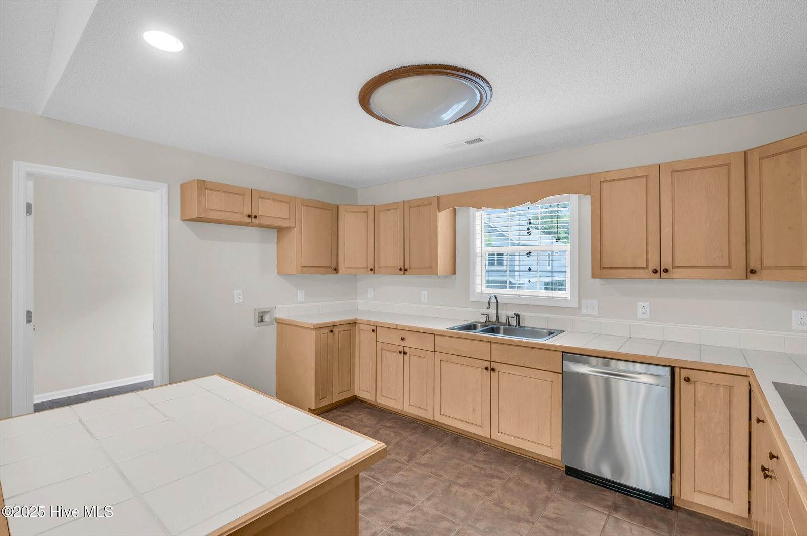 101 SW 18th Street, Oak Island, NC 28465