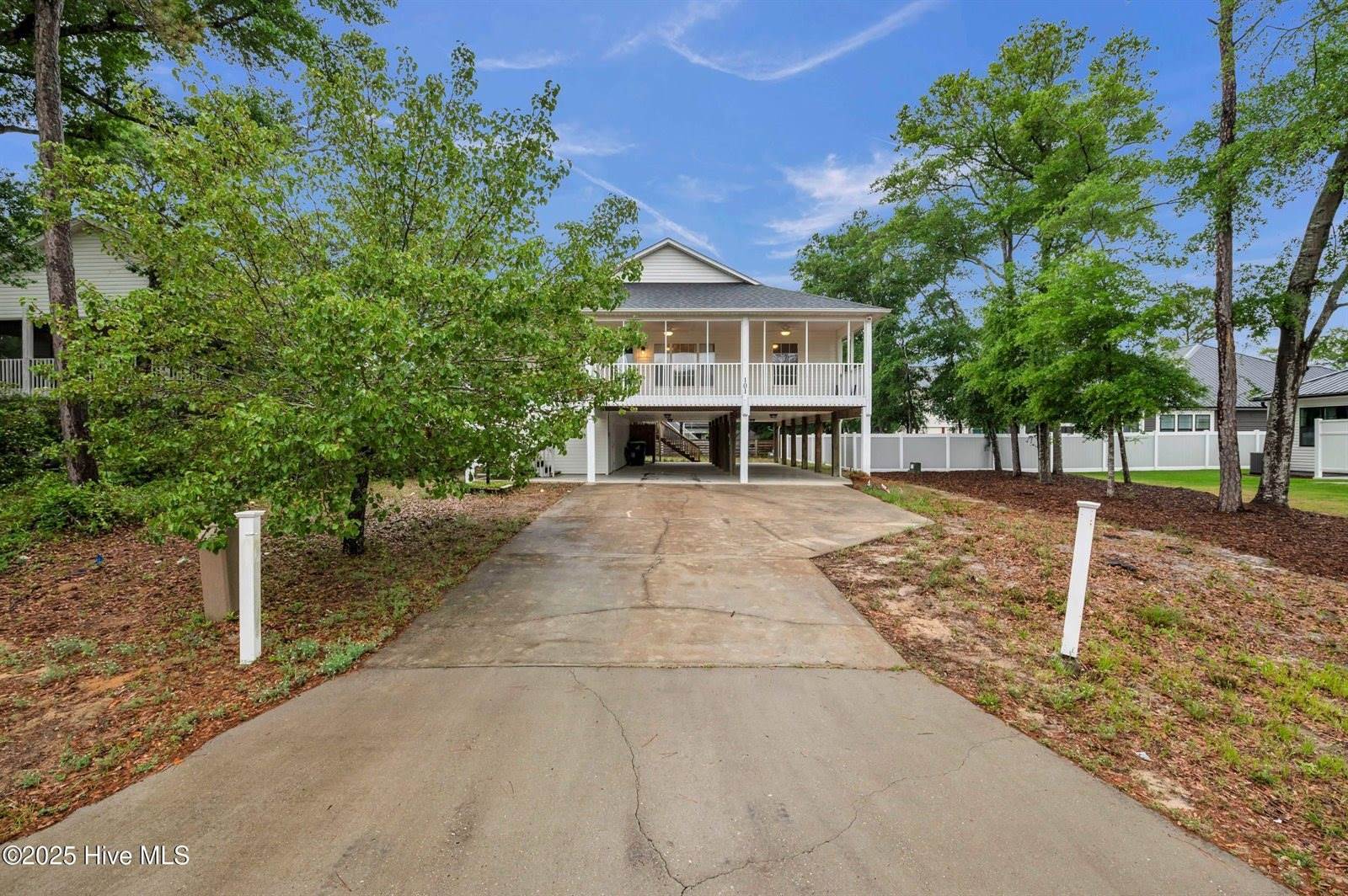 101 SW 18th Street, Oak Island, NC 28465