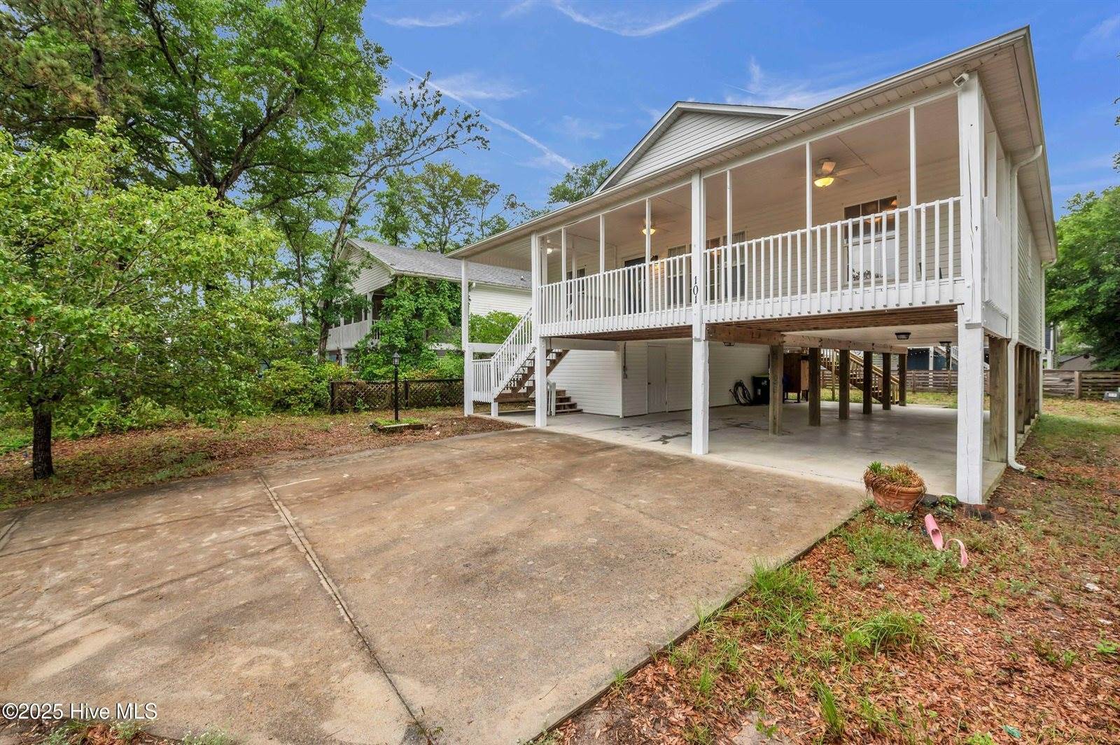 101 SW 18th Street, Oak Island, NC 28465