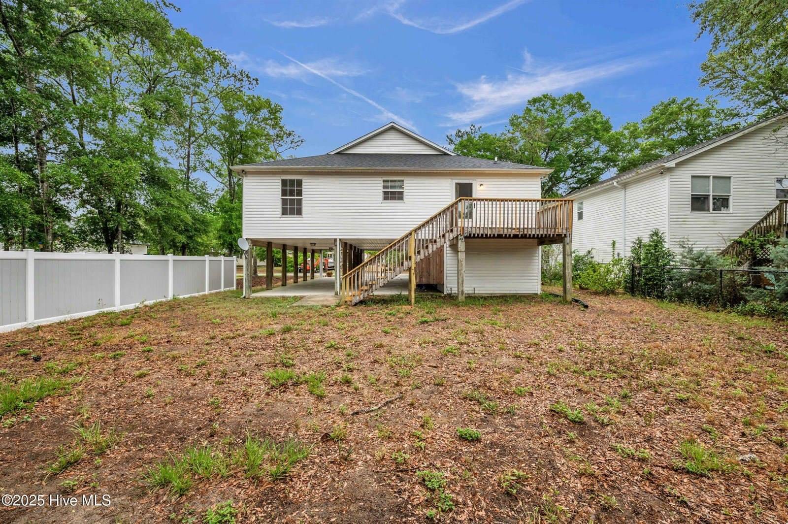 101 SW 18th Street, Oak Island, NC 28465