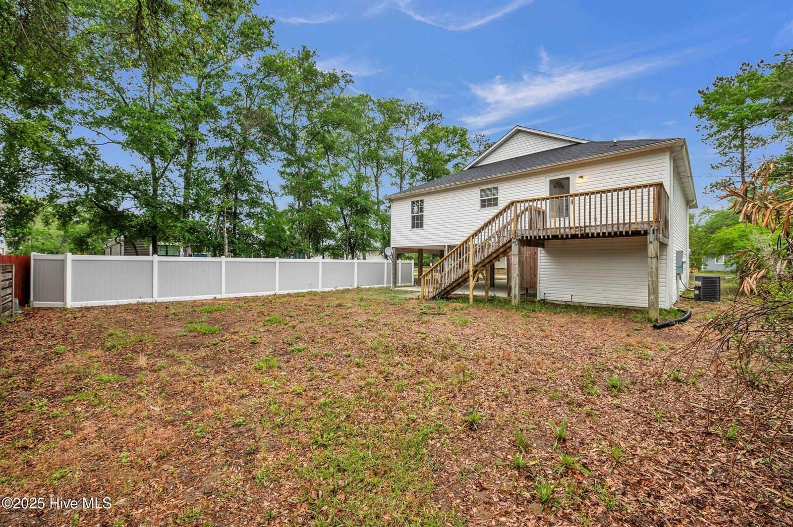101 SW 18th Street, Oak Island, NC 28465