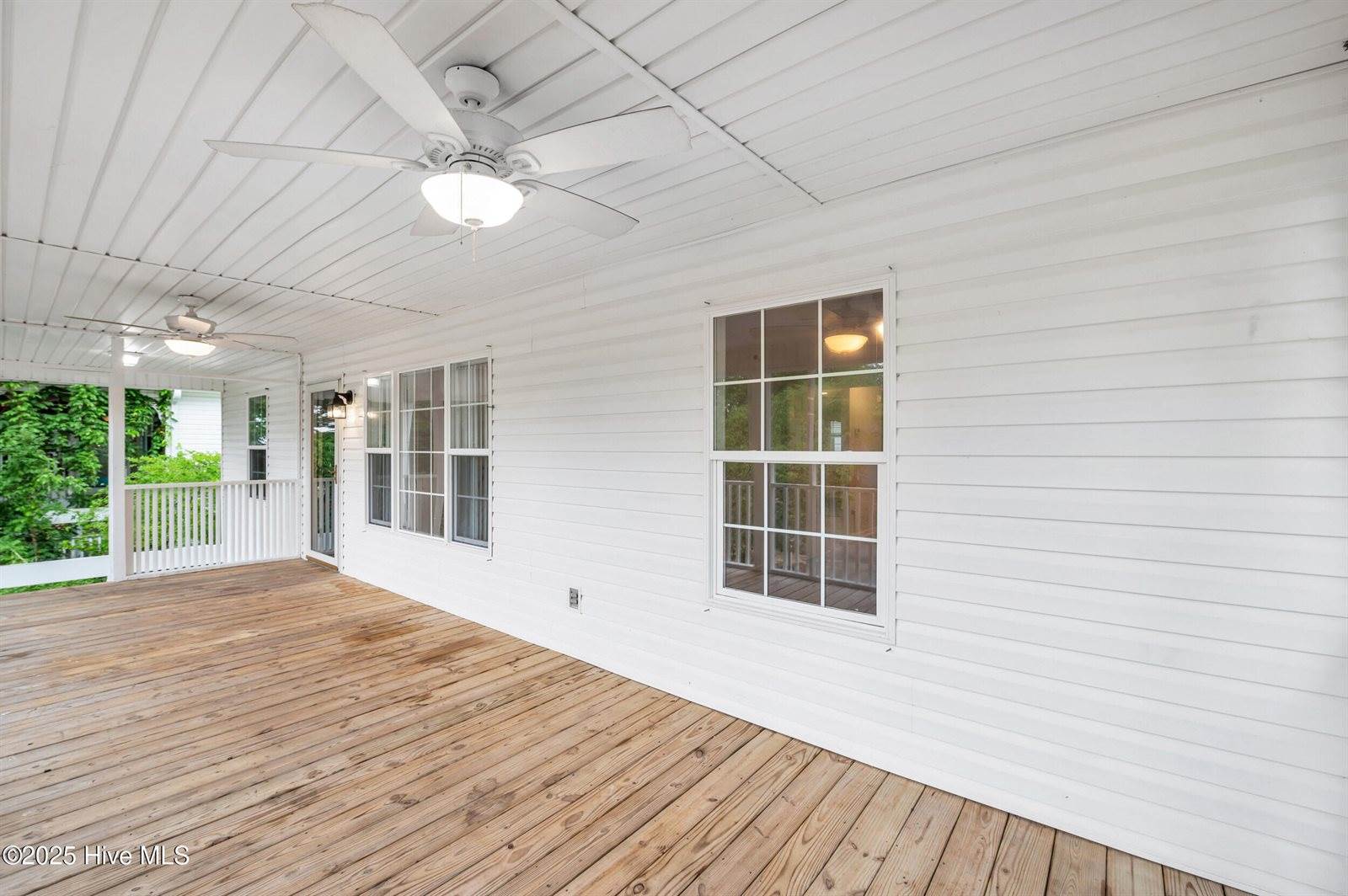 101 SW 18th Street, Oak Island, NC 28465