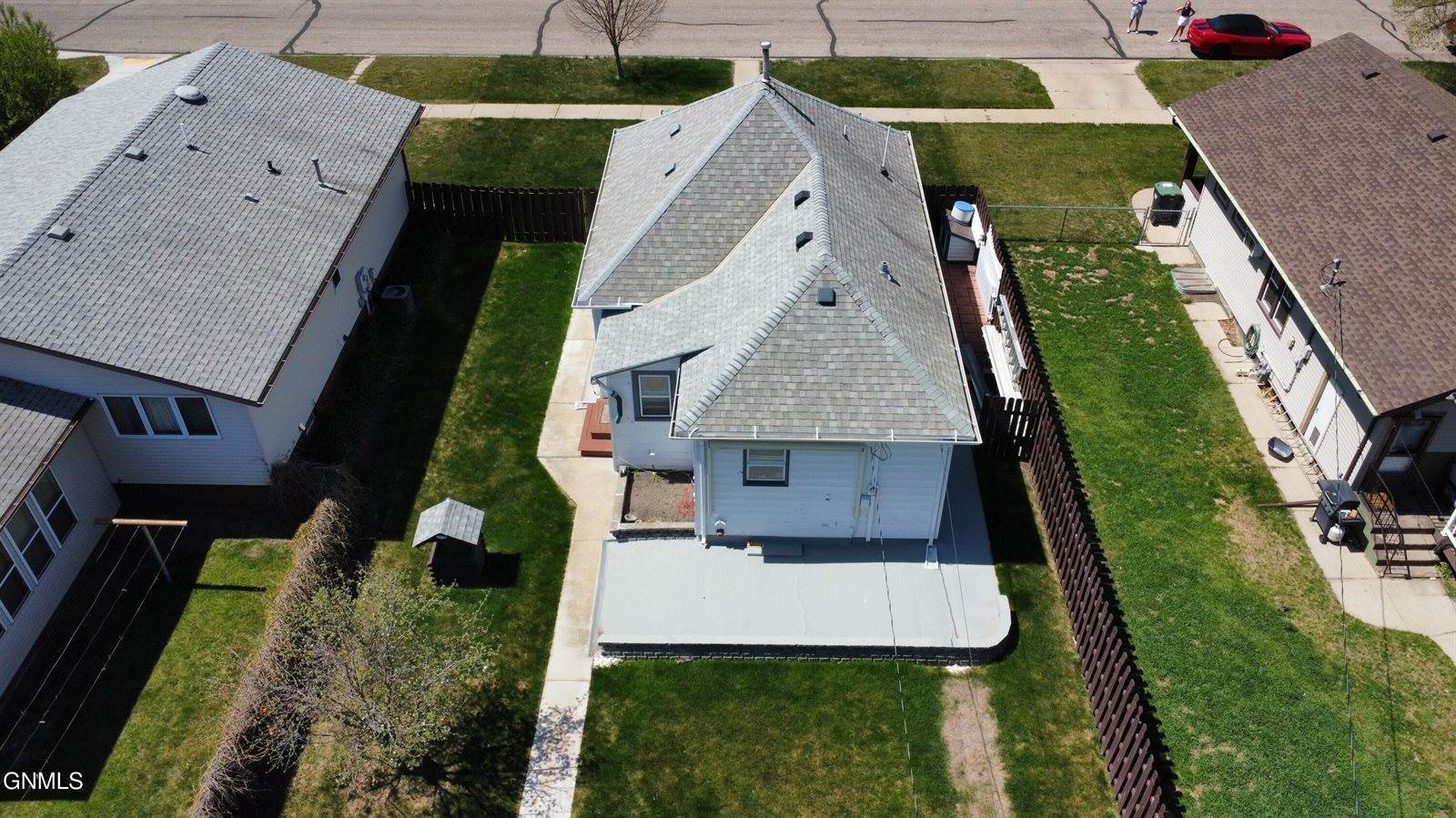 210 9th Avenue SW, Mandan, ND 58554