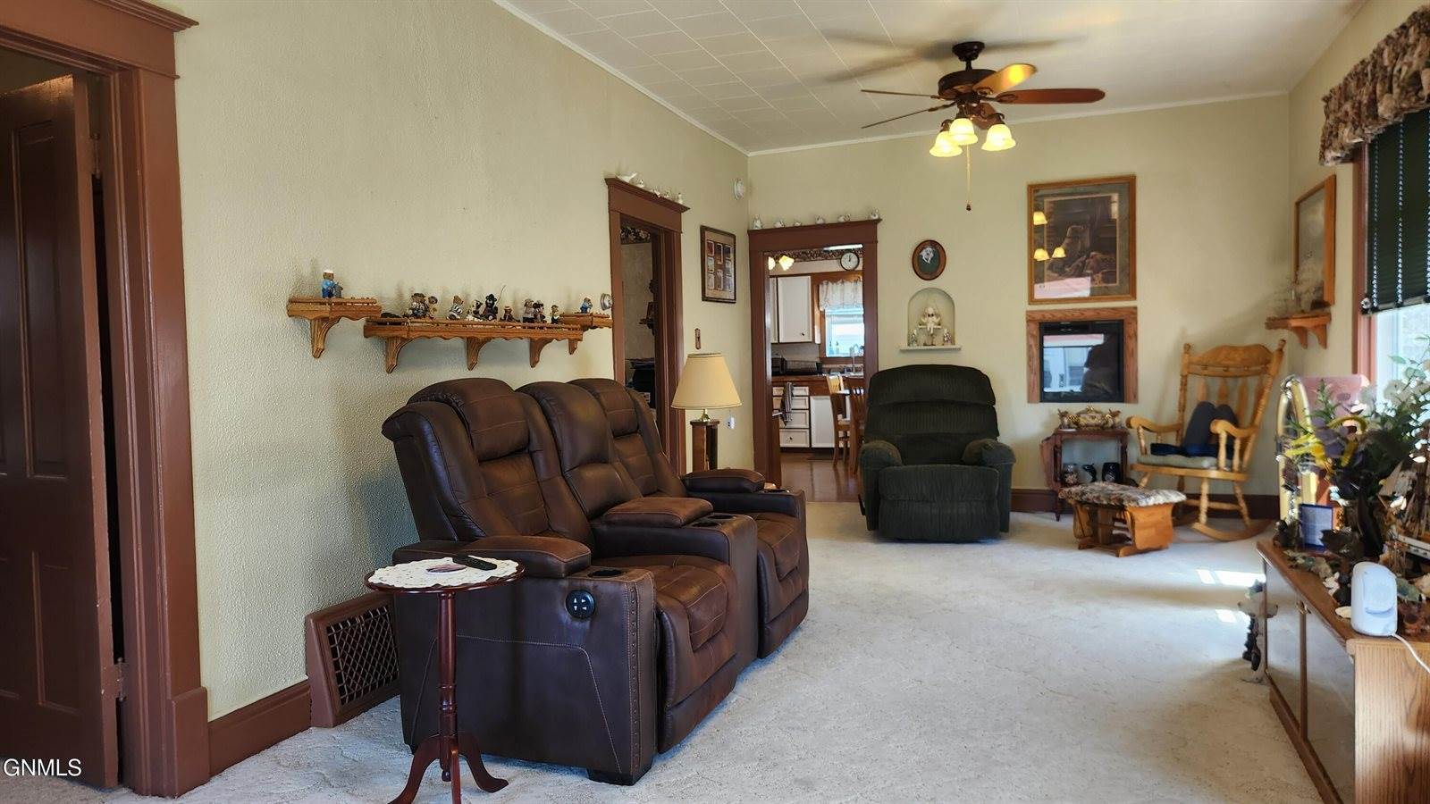 210 9th Avenue SW, Mandan, ND 58554